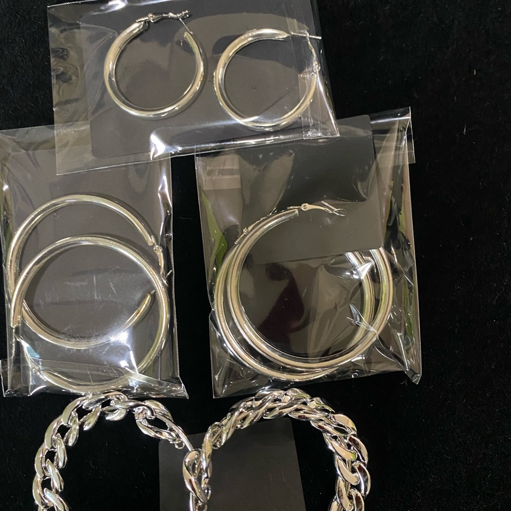 Silver Minimalist Hoop Earrings Set